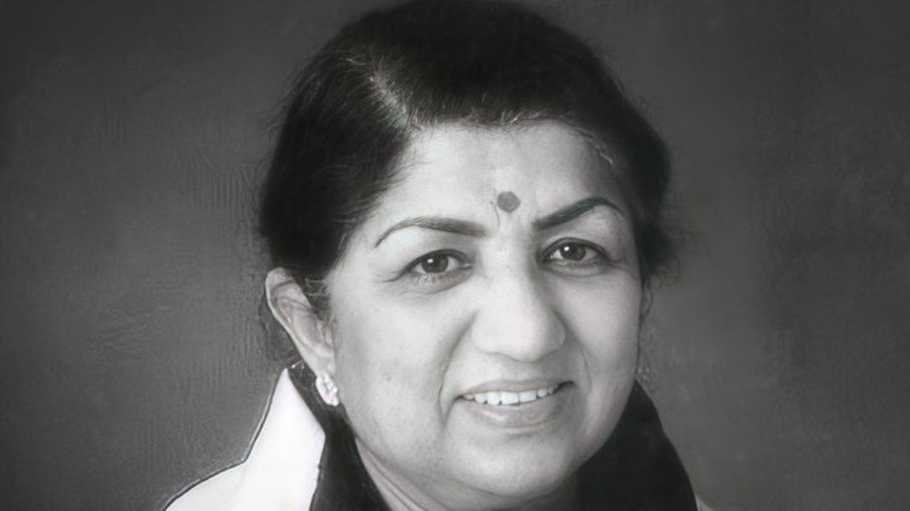 Lata Mangeshkar’s CONTROVERSIAL Achievement